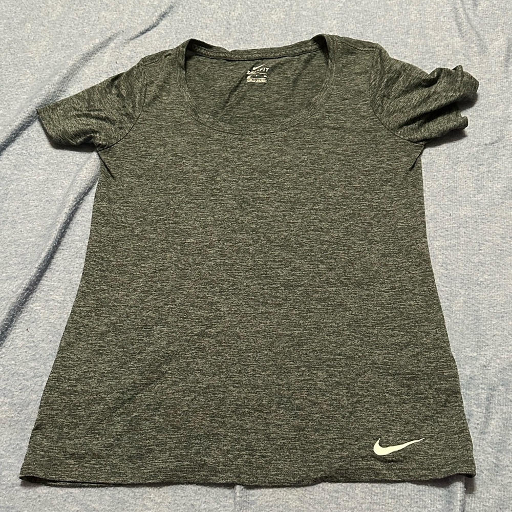 Nike tee